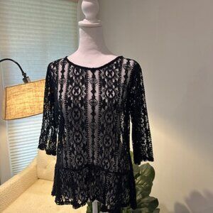 MADE IN SAN FRANCISCO Black Lace Peplum Hem Overlay-Size M